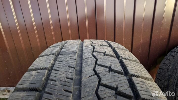 Sailun Ice Blazer Arctic 215/60 R16 99H