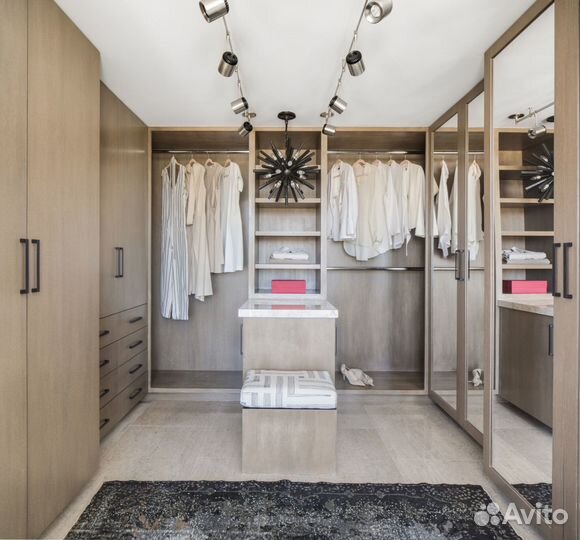 Гардеробная белая