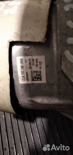 Подушка крепления двигателя правая Mercedes-Benz