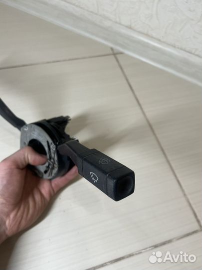 Блок подрулевых переключателей Audi 80 B2