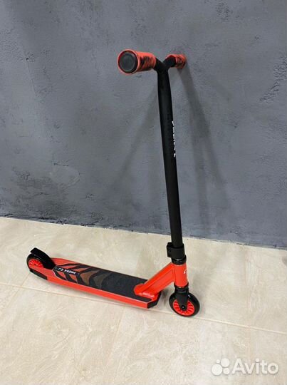 Самокат трюковой Vespa XL