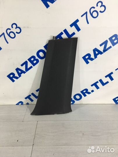 Обшивка средней стойки правая низ volkswagen polo