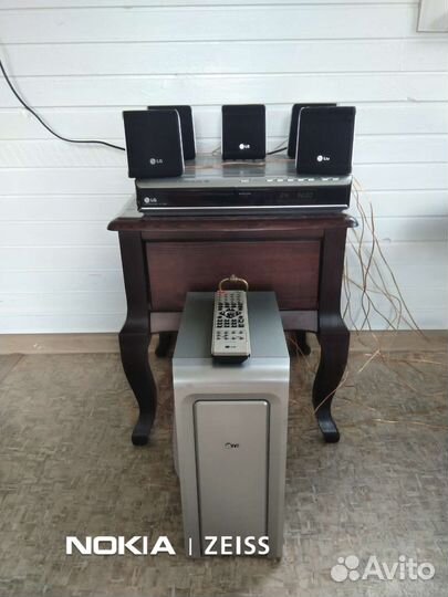 Домашний кинотеатр 5.1 LG с караоке