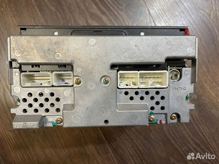 Магнитола toyota avensis 2