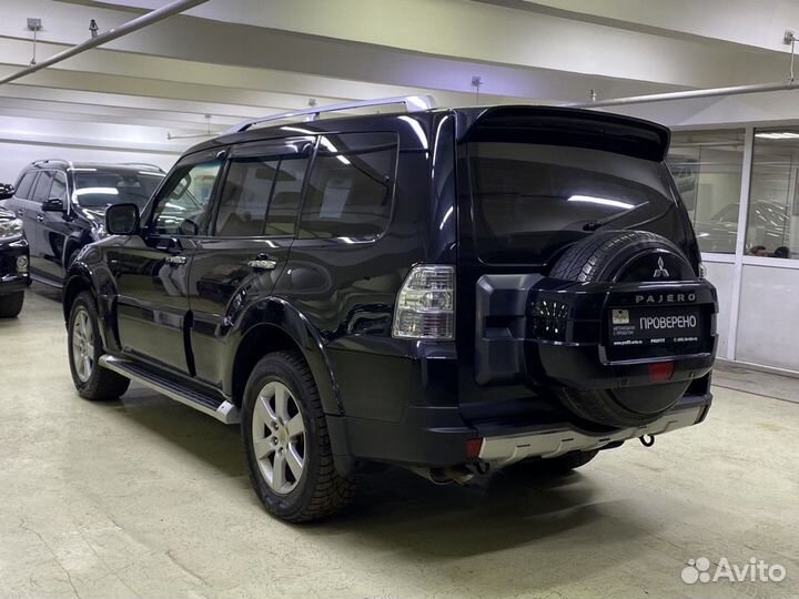 Mitsubishi Pajero 3.2 AT, 2008, 225 000 км