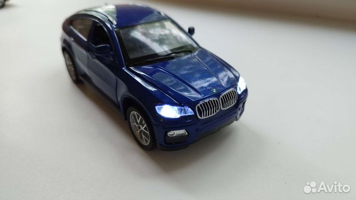 Машинка BMW X6