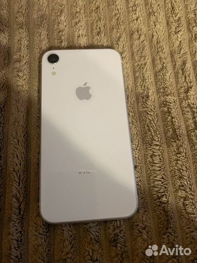 iPhone Xr, 64 ГБ