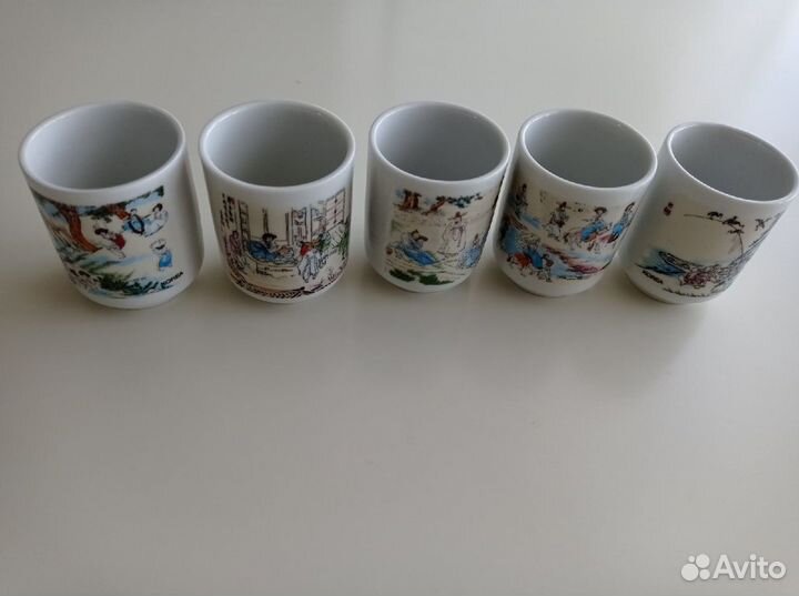 Японские фарфоровые рюмки для саке (сакадзуки)