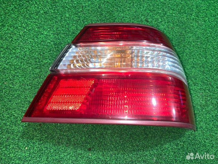 Стоп сигнал задний правый Nissan Cima FGY33