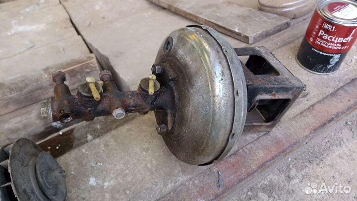 Вакуумный усилитель тормозов нива