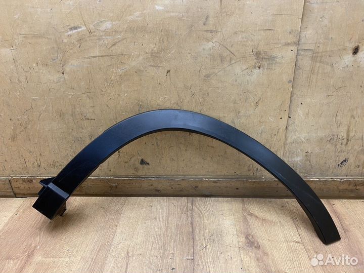 Накладка крыла переднего правого Subaru Forester S