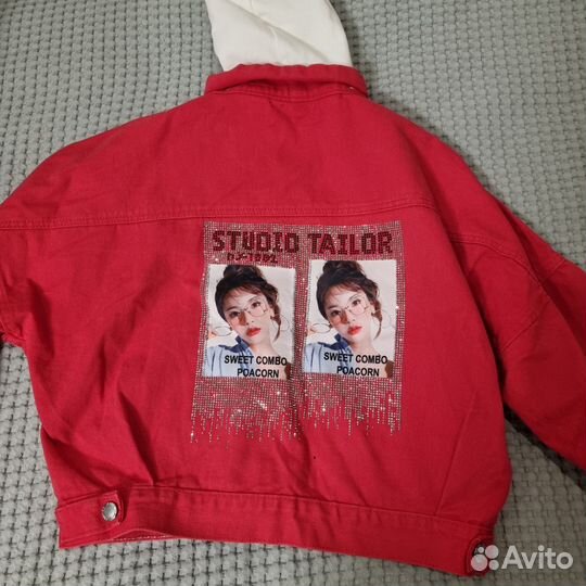 Джинсовая куртка с капюшоном