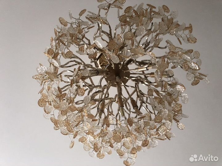 Люстра и монетками