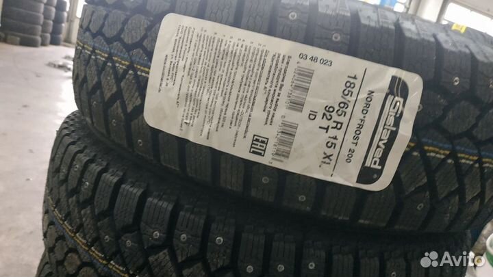 Gislaved Nord Frost 200 185/65 R15 92T
