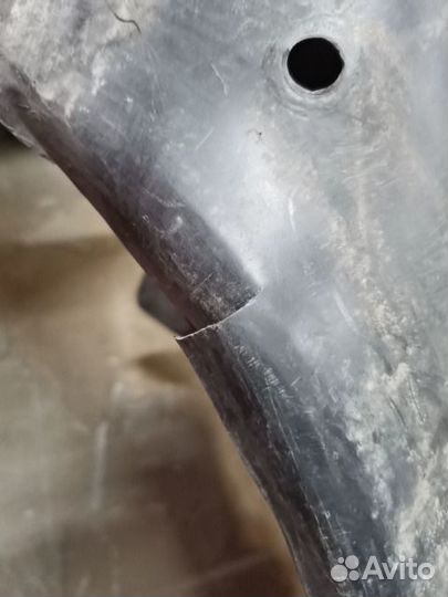 Подкрылок задний правый Renault Duster