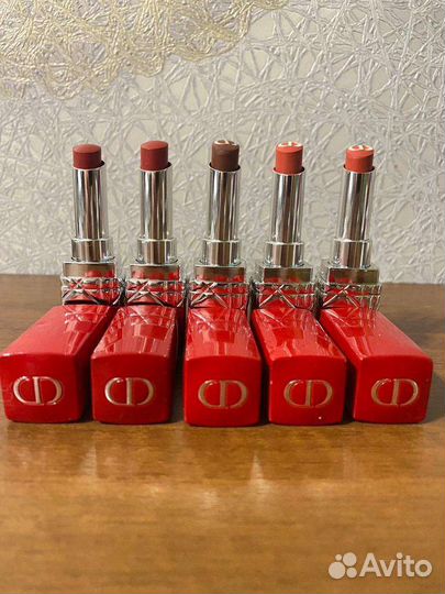 Dior помада лотом