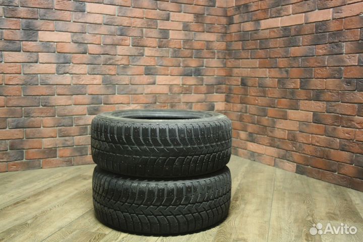 Bridgestone Ice Cruiser 5000 215/55 R16