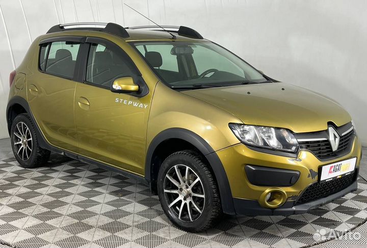 Renault Sandero Stepway 1.6 AT, 2015, 120 100 км