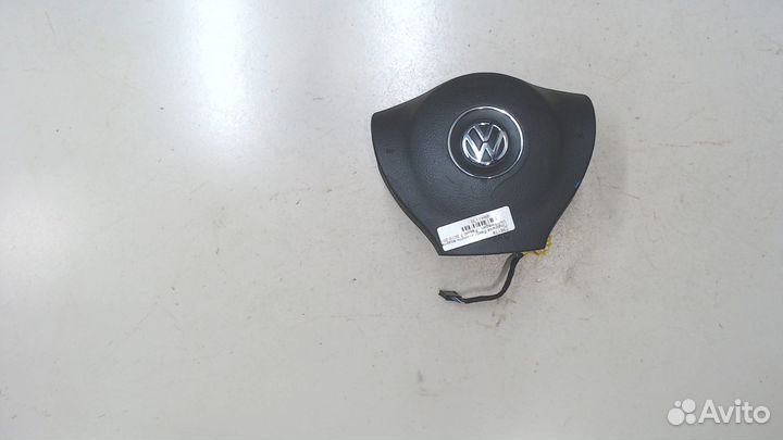 Подушка безопасности водителя Volkswagen Passat 7