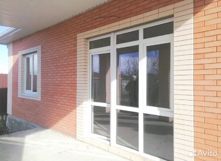 Пластиковые двери