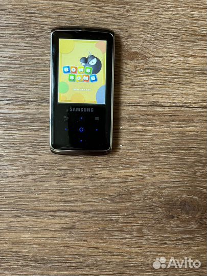 MP3-плеер Samsung YP-Q2