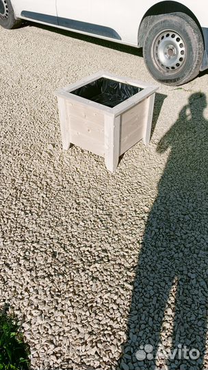 Деревянное кашпо