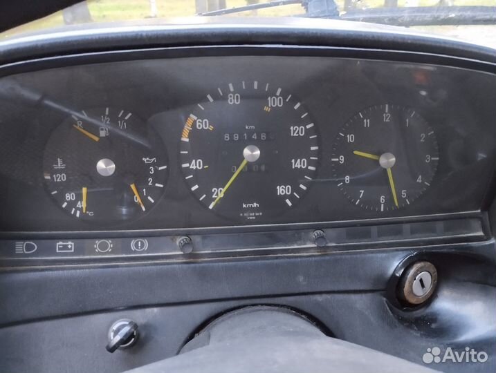 Mercedes-Benz W123 2.0 МТ, 1980, 150 000 км