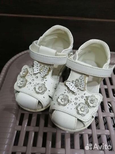 Босоножки для девочки
