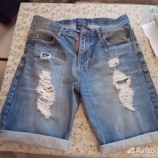 Джинсовые шорты