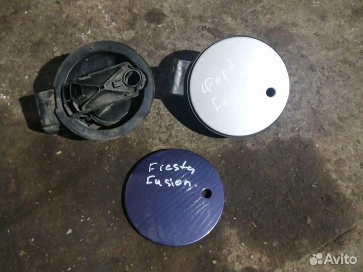 Лючок Корпус заливной горловины Форд Фьюжен Фиеста