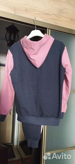 Спортивный костюм женский новый 46-48 р