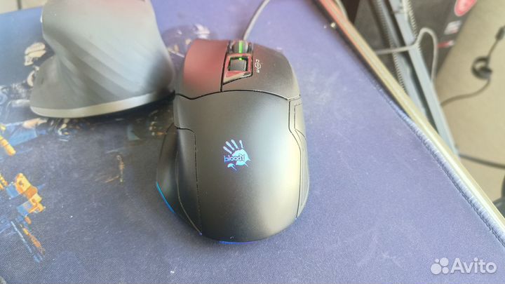 Bloody W70 Pro черная почти новая