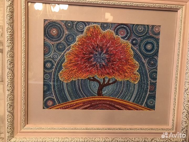 Картина вышитая бисером