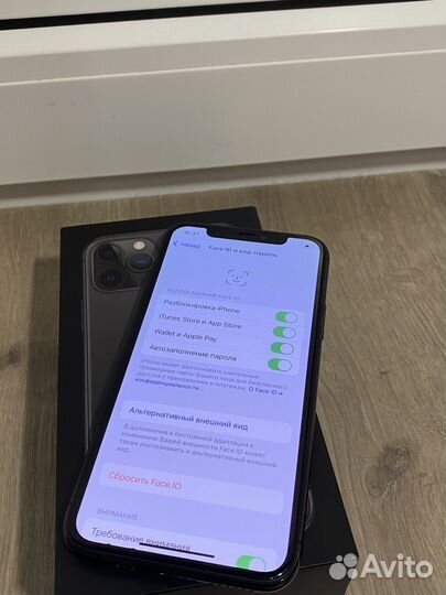 iPhone 11 Pro, 256 ГБ