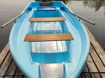 Лодка Пятиместная стеклопластик под мотор и весла