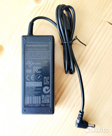 Зарядка для колонки h/k Go Play Wireless 18V 3.6A