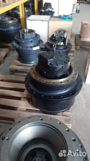 Редуктор хода CAT E345D (20x20) с гидромотором