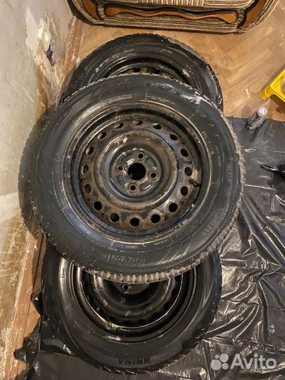Шины с дисками r15