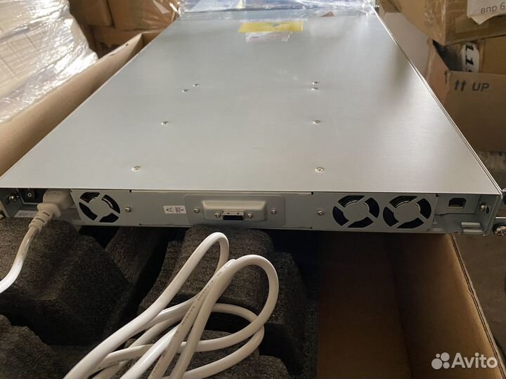 Новый стример Tandberg 7816-LTO на 8 картриджей