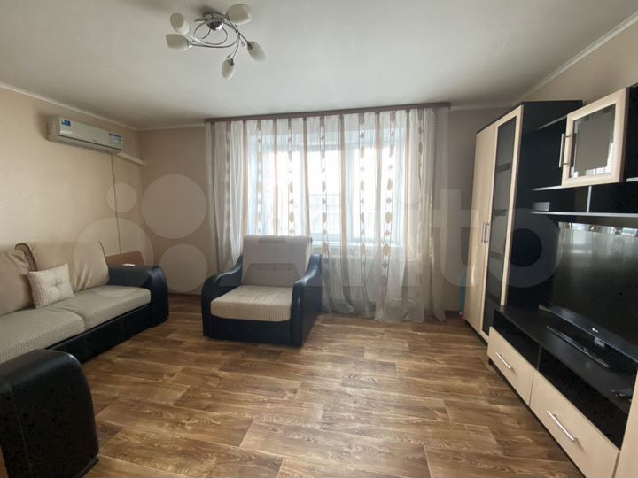 2-к. квартира, 60 м², 3/14 эт.