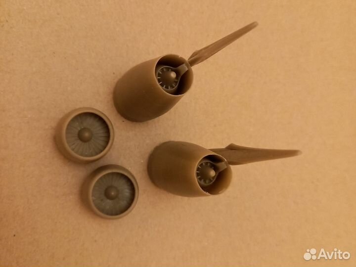 Двигатели Rolls Royce для Airbus A330 - 1/144