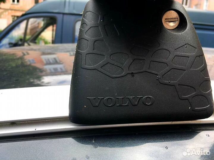 Volvo XC 60 Багажник. поперечины на рейлинг