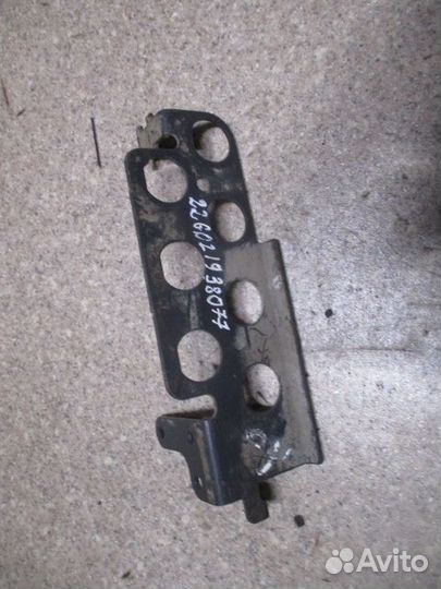 Кронштейн клапанов Scania 1883199