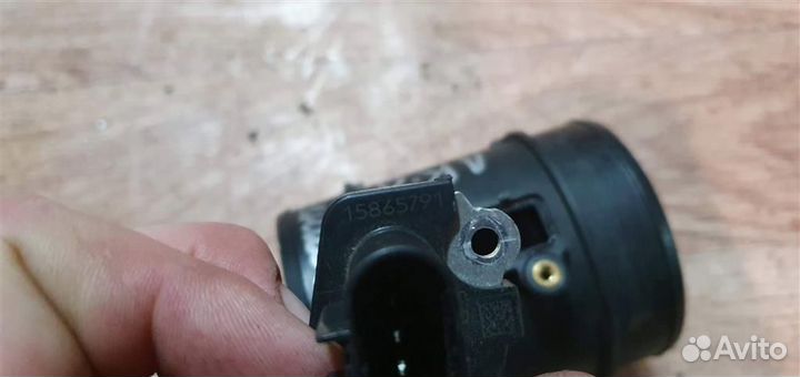 Расходомер воздуха (массметр) Opel Insignia 2008