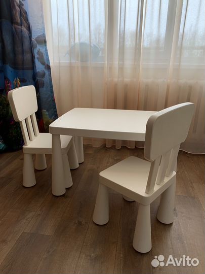 Детский стол и стульчики IKEA