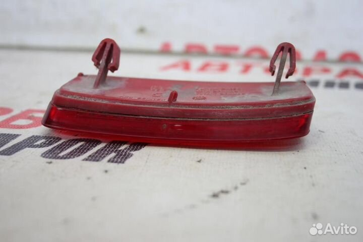 Отражатель в бампер задний левый для Peugeot 600 6