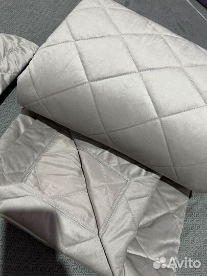 Покрывало на кровать 2 наволочки