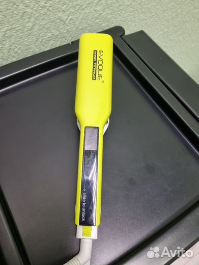 Выпрямитель для волос профессиональный