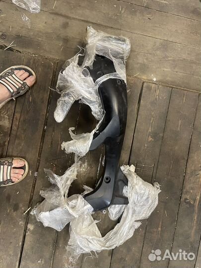 Левая часть рымы fz6s