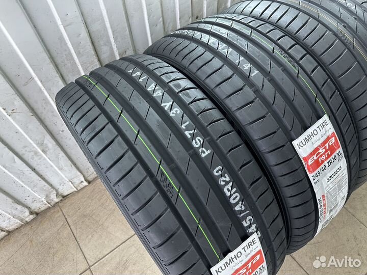 Kumho Ecsta PS71 315/35 R21
